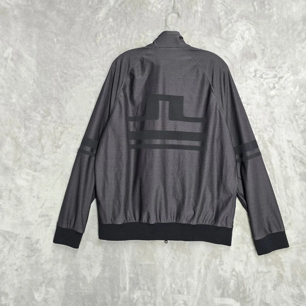 J.Lindeberg sleeve pit style
